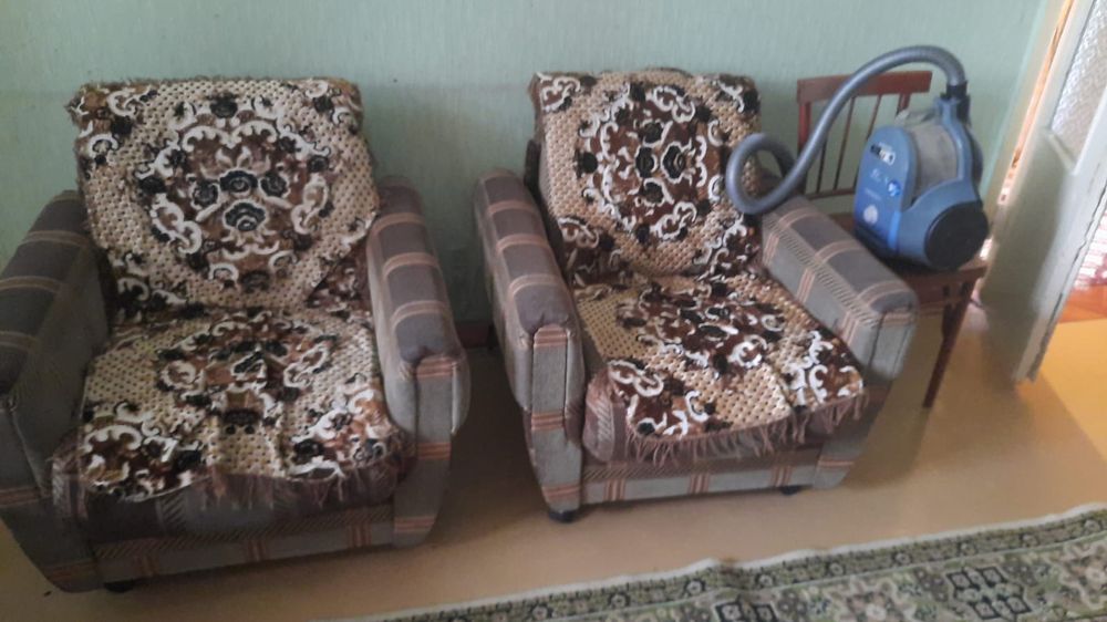 Продается шкафы стульчики диваны кресло