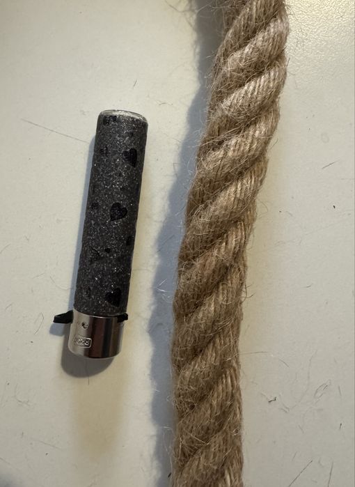 Pendul cu dulie metalică și fir textil