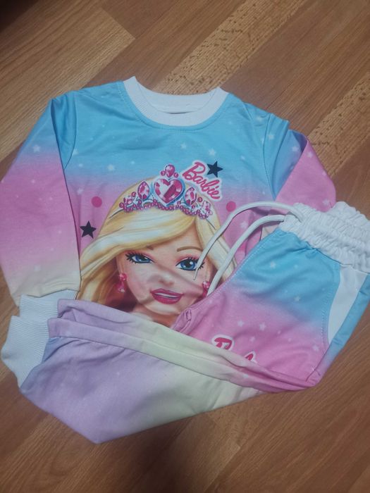 ново комплекче размер 2-3г