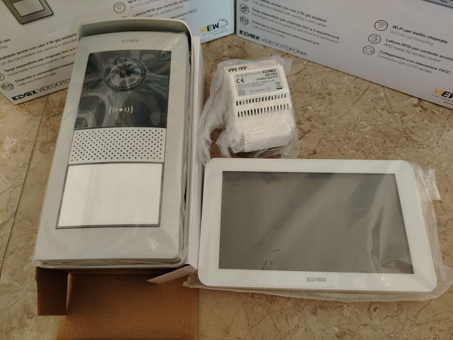 ELVOX K40915 – kit videointerfon monofamilial 2 fire, monitor touchscreen 7 inch