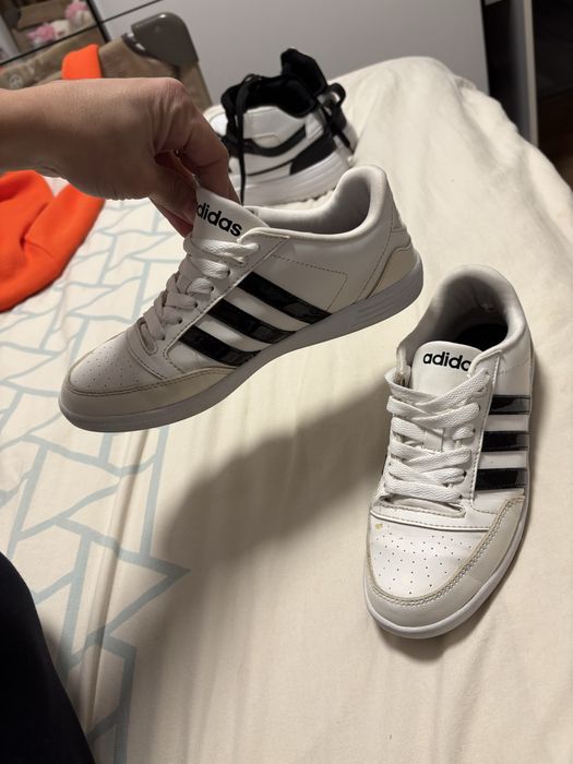 Adidas model clasic