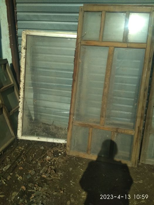 Продам рамы оконые