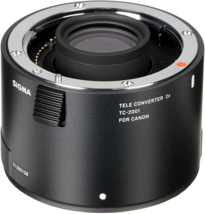 Чисто нов телеконвертор Sigma TC-2001 2.0x за Canon EF
