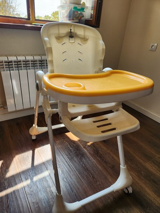 Детский стульчик для кормления Jejel