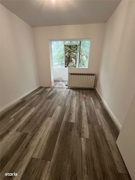 Vanzare apartament 3 camere decomandat 2 bai - renovat complet