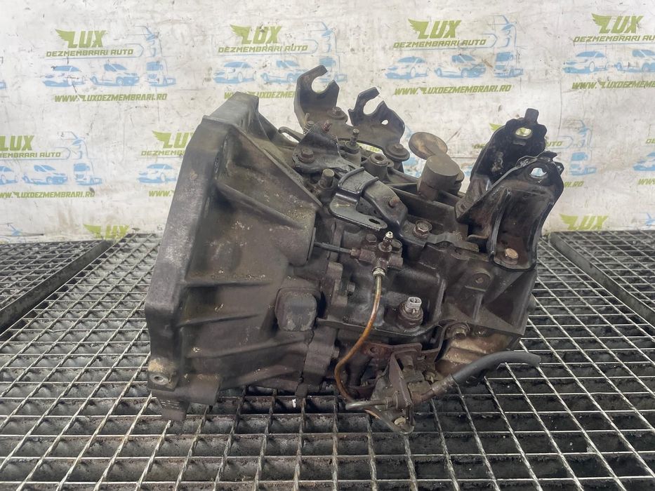 Cutie viteze manual 5 trepte 4x4 C401G209 1.4 d 1NDTV Toyota Urban Cr