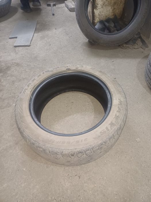 Продам шины "MAXXIS "