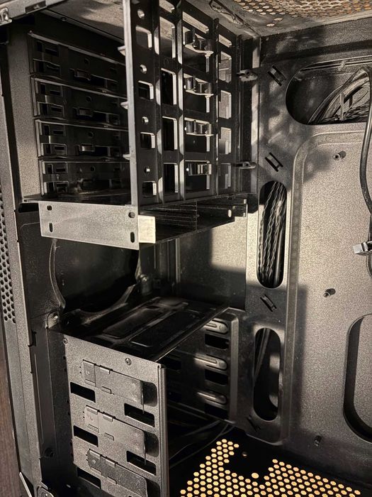 PC ATX кутия Corsair Carbide 200R