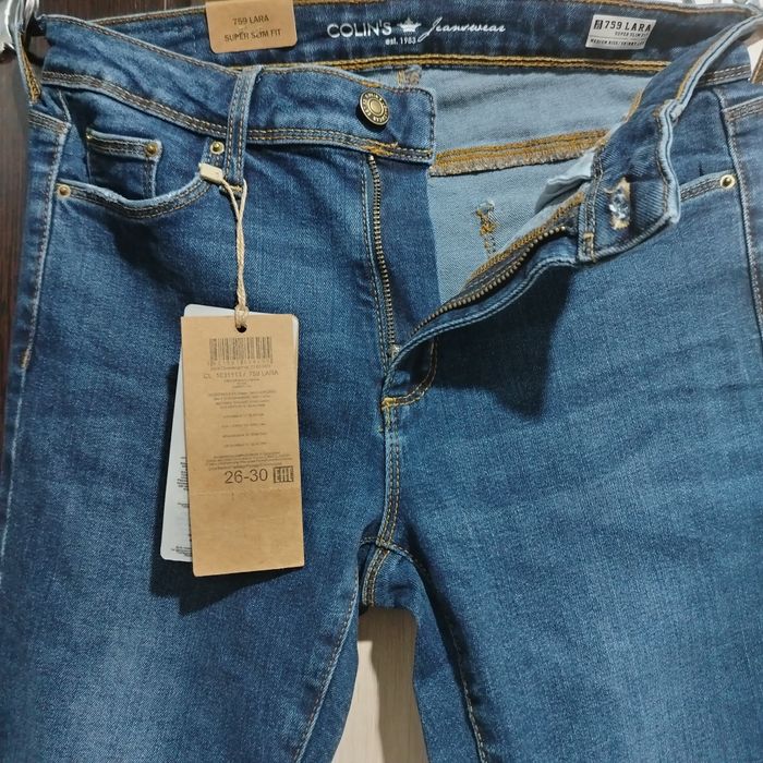 Продам новые джинсы для девушек