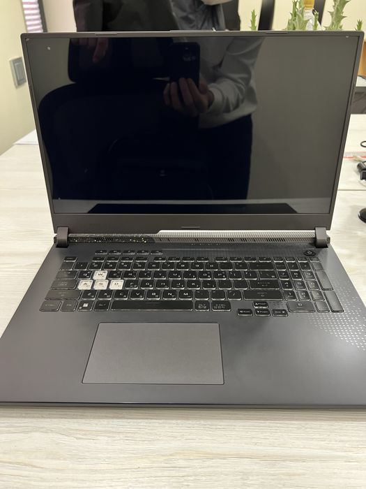 Asus rog strix g17