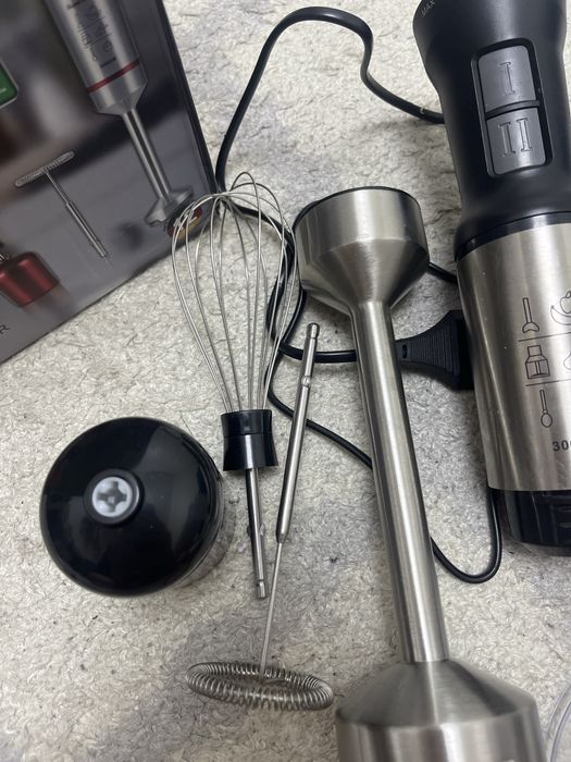 Продам новый ручной блендер