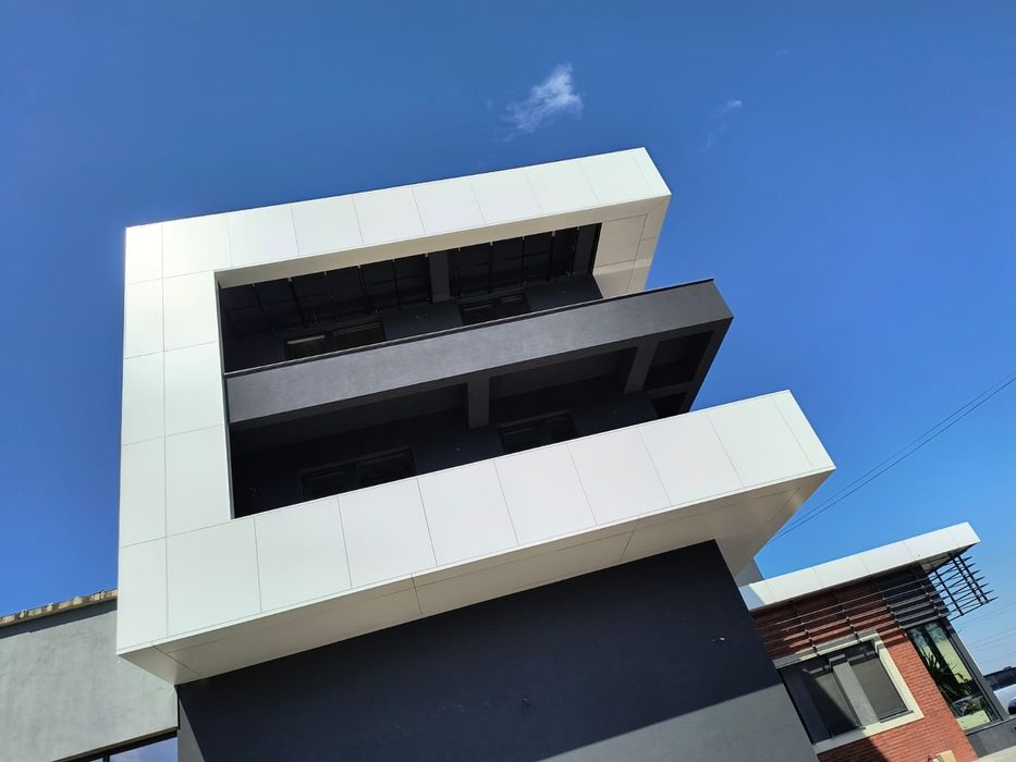Placări Fațade Alucobond  & Ceramica