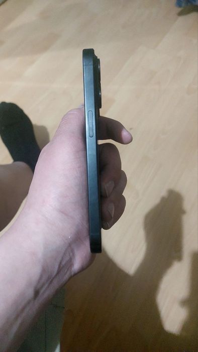 Продам айфон 15 про