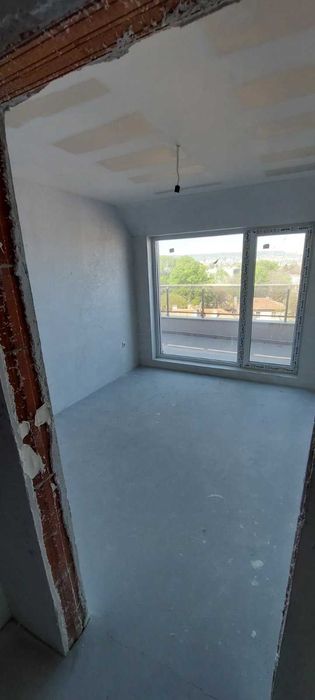 Продава се Тристаен апартамент в Варна, Аспарухово - 90 кв.м за 1578 €/кв.м - Снимка #3