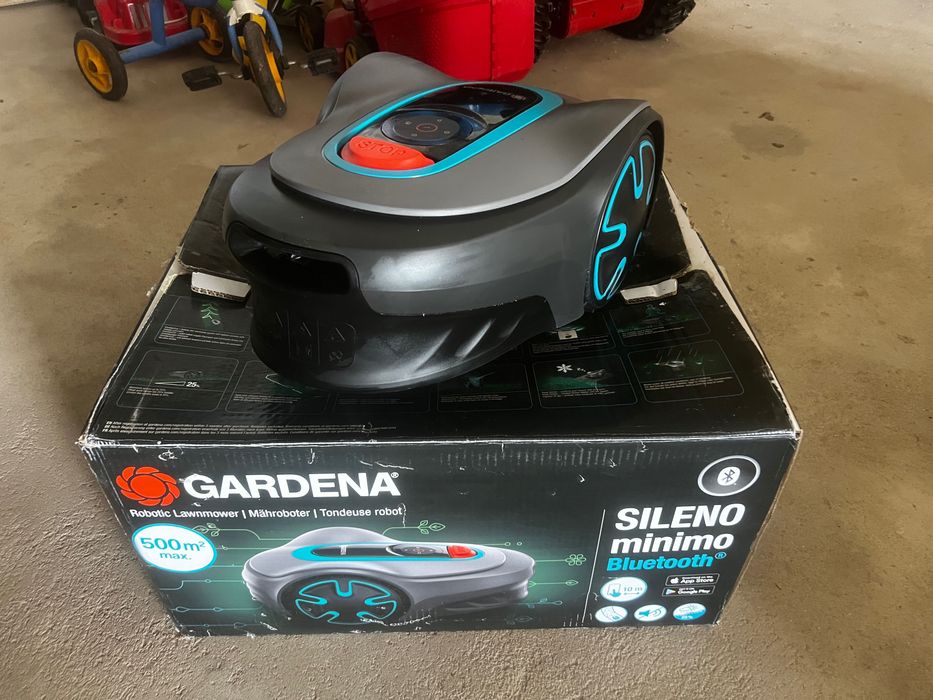 Косачка робот Gardena SILENO minimo Bluetooth 500 m²
