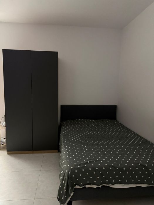 Închiriez apartament cu o camera