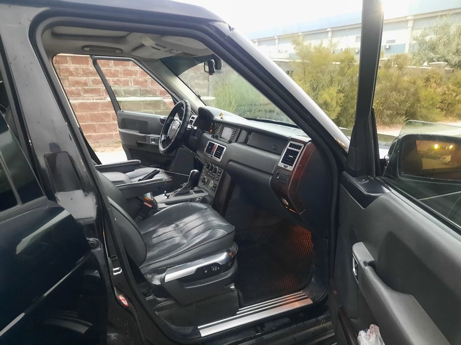 Land rover. Range rover