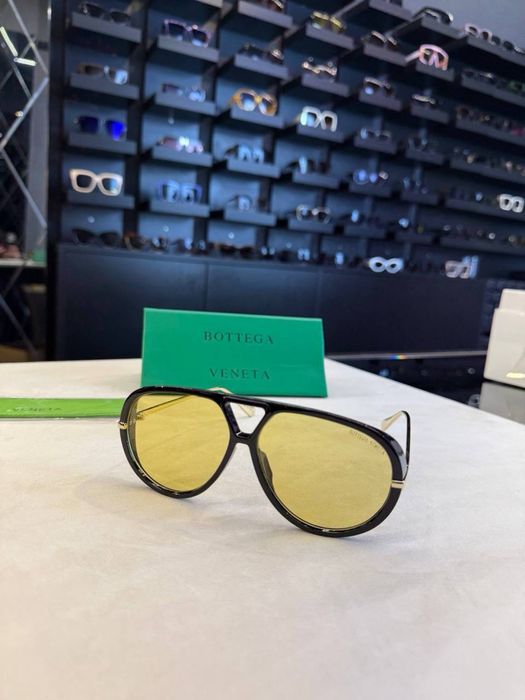 Ochelari Bottega Veneta noi