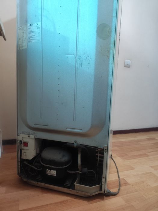 Продам холодильник неработающий