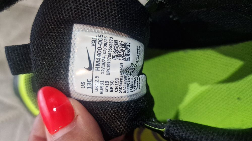 Маратонки  Nike .