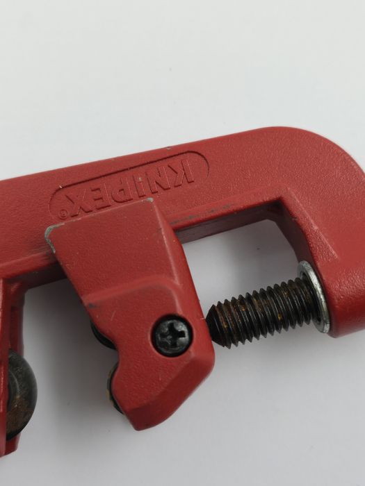 Tăietor teava Knipex