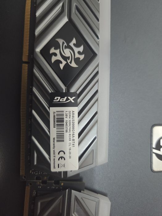 ОЗУ DDR 4 2*8 16 GB XPG 3200 MHZ