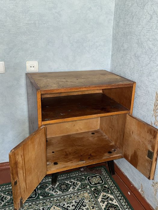 Тумба советских времен