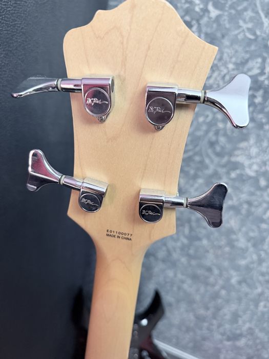 Бас гитара B.C. Rich Eagle One