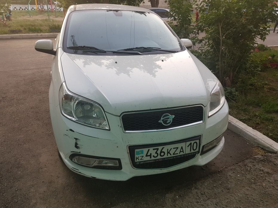 Продам машину Равон  R3