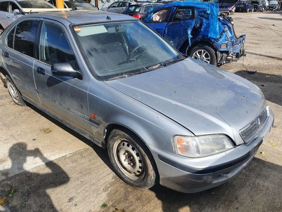 usa portiera stanga dreapta volan alternator electromotor haion compresor clima Honda Civic 6 motor 1.4 benzina  dezmembrez