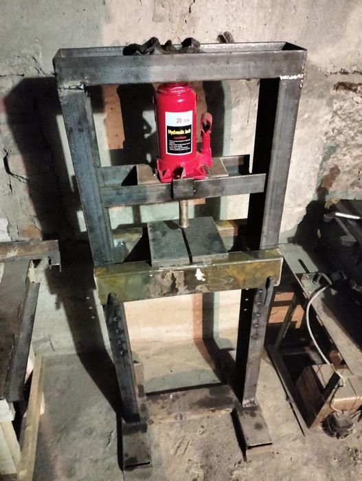 Продам прес за 70000