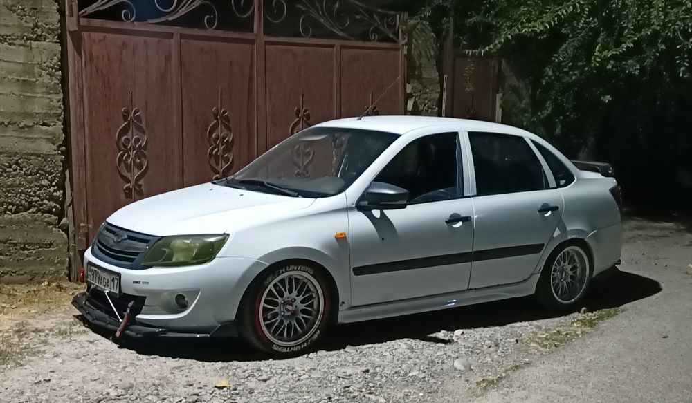 Продам диски с шиной