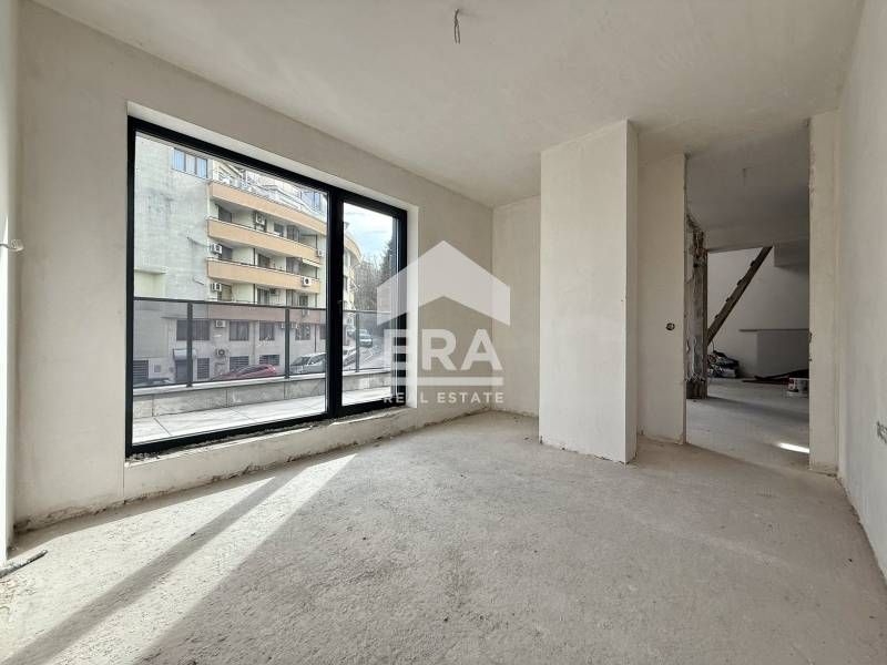 Южен четиристаен апартамент в бутикова сграда с АКТ 16 до Южен парк, к