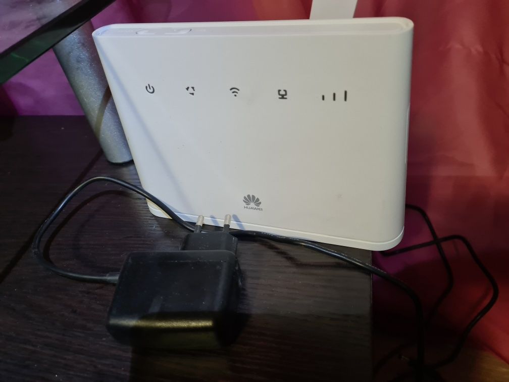 Router Cartela 4g Huawei B311 221 Cu Antena Externa Craiova • Olxro 8781