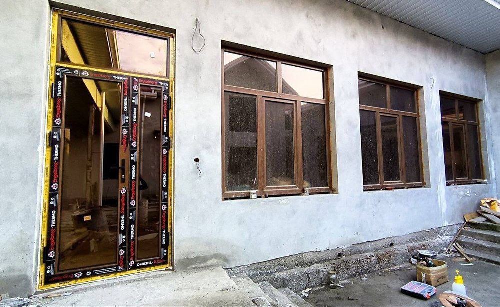 Akfa plast eshik dereza