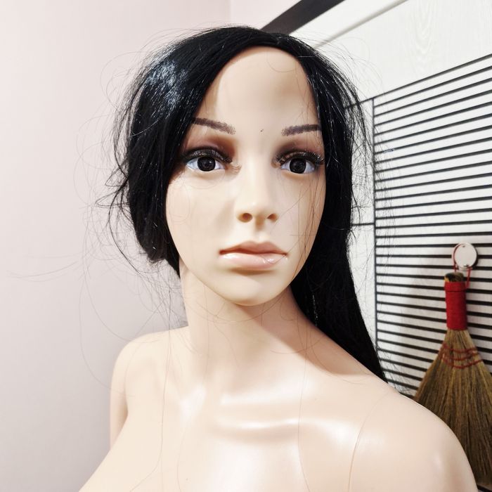 Дамски манекен за дрехи