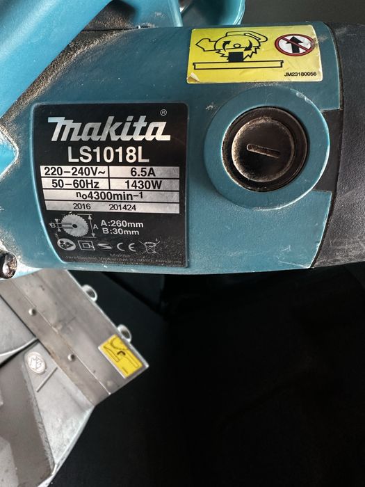 Makita LS1018L настолен циркуляр
