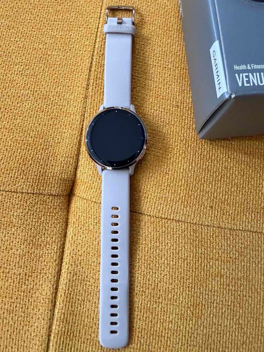 Часовник Garmin Venu 3s