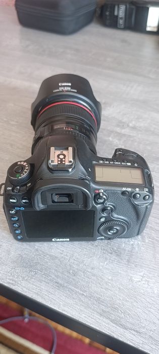 Canon 5D mark 3   24 105 obektiv bn