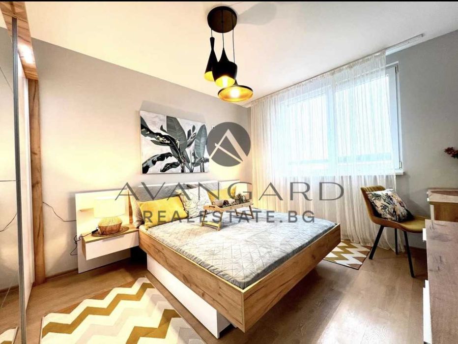 Продава се Тристаен апартамент в Пловдив, Кючук Париж - 95 кв.м за 2053 €/кв.м - Снимка #3