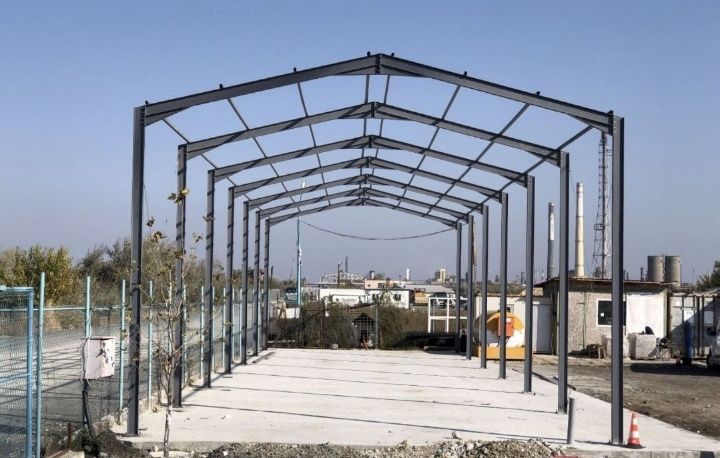 Vand Structura metalica 25x8x4 
Confecționată pe sudura din profile ip