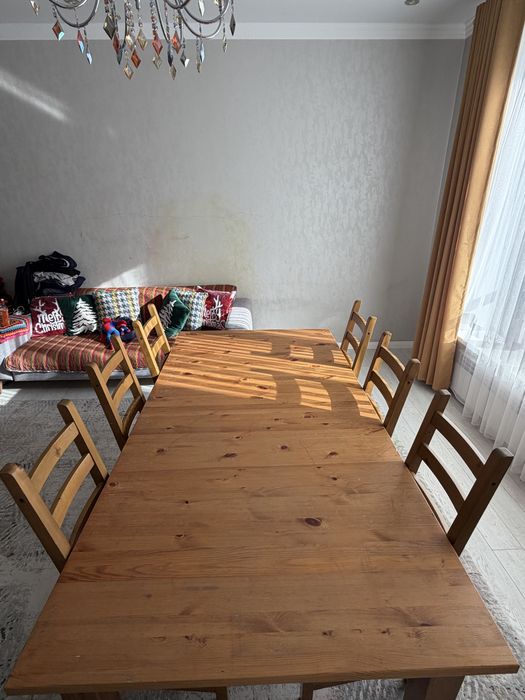 Продам стол с 6 стульями
