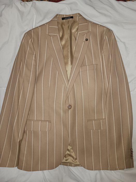 Costum pentru bărbați