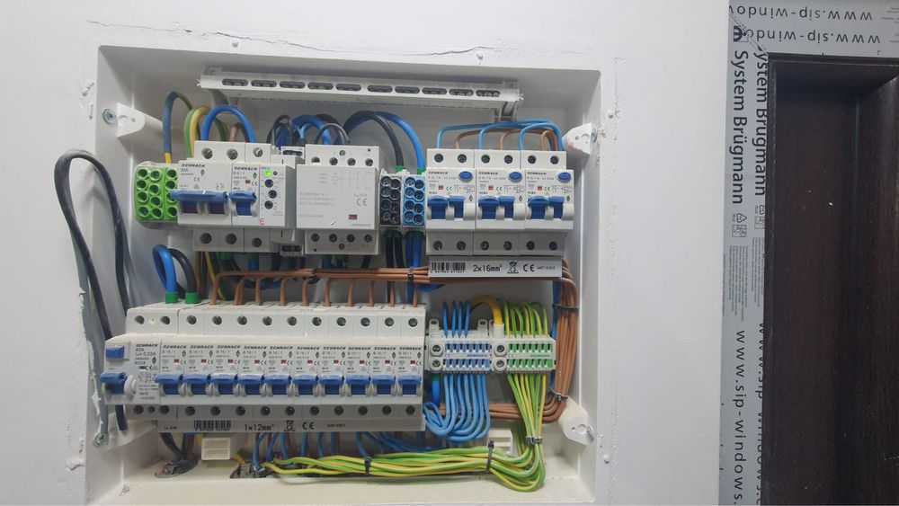 Electrician  reparații rapide / interventii