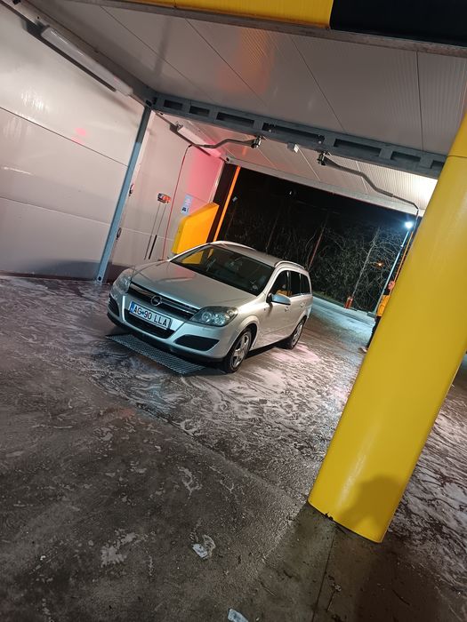 Vând sau schimb Opel Astra h 1.7cdti