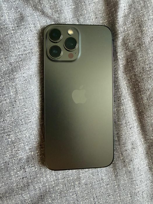 Продам 13 про макс