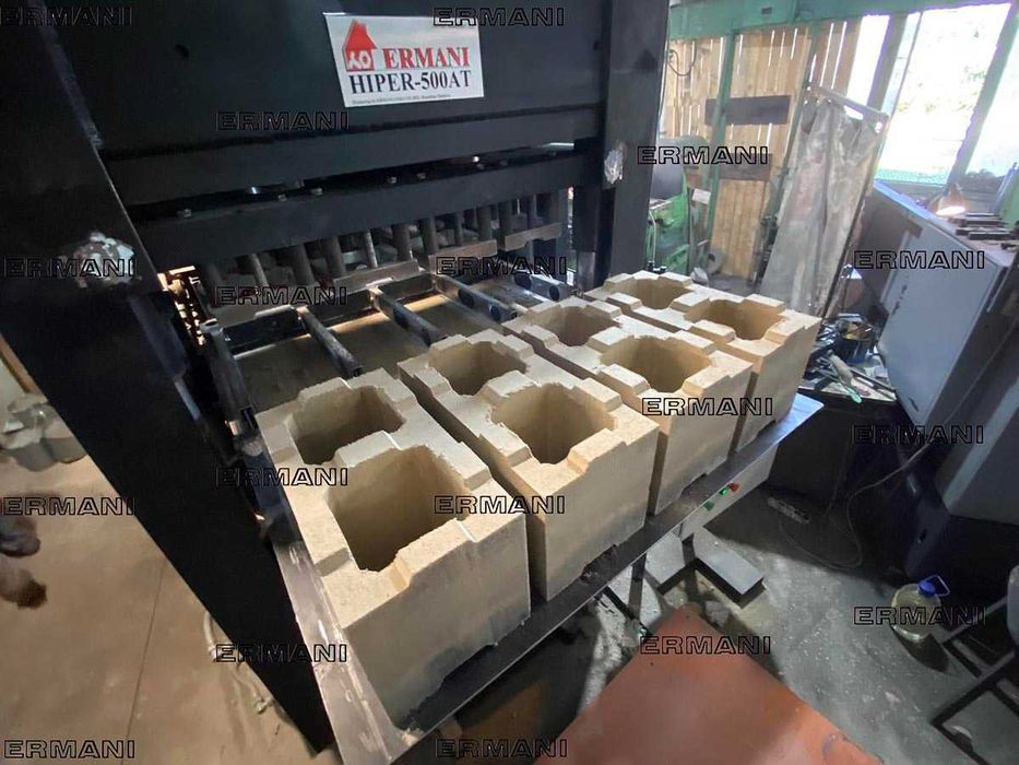 ERMANI Hyperpres pentru blocuri de construcție și caramizii. În stoc!