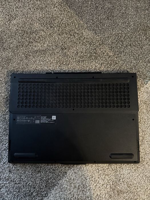 Леново лаптоп -Legion 5-15IMH6 Laptop (Lenovo) - Type 82NL