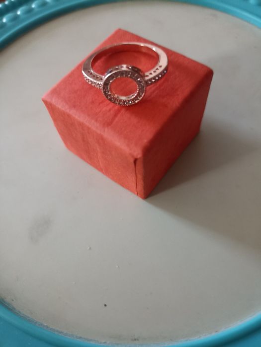 Продам бижутерию