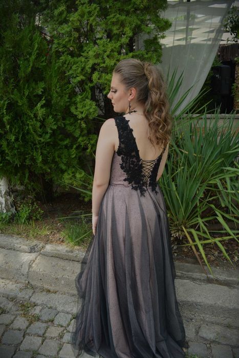 Продавам Бална рокля